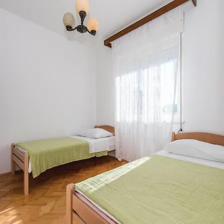 Awesome Apartment In Zaboric With Wifi * Zaboric